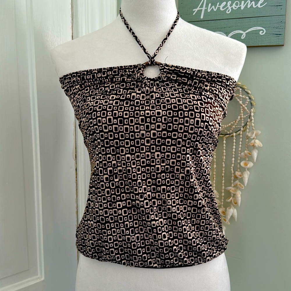 WET SEAL Strapless Tank Top